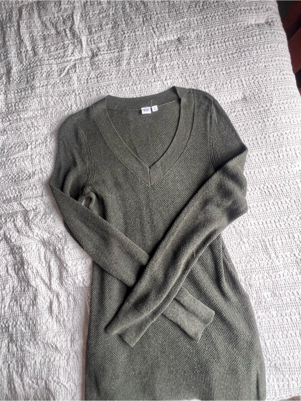 GAP Olive V-Neck Longline Sweater